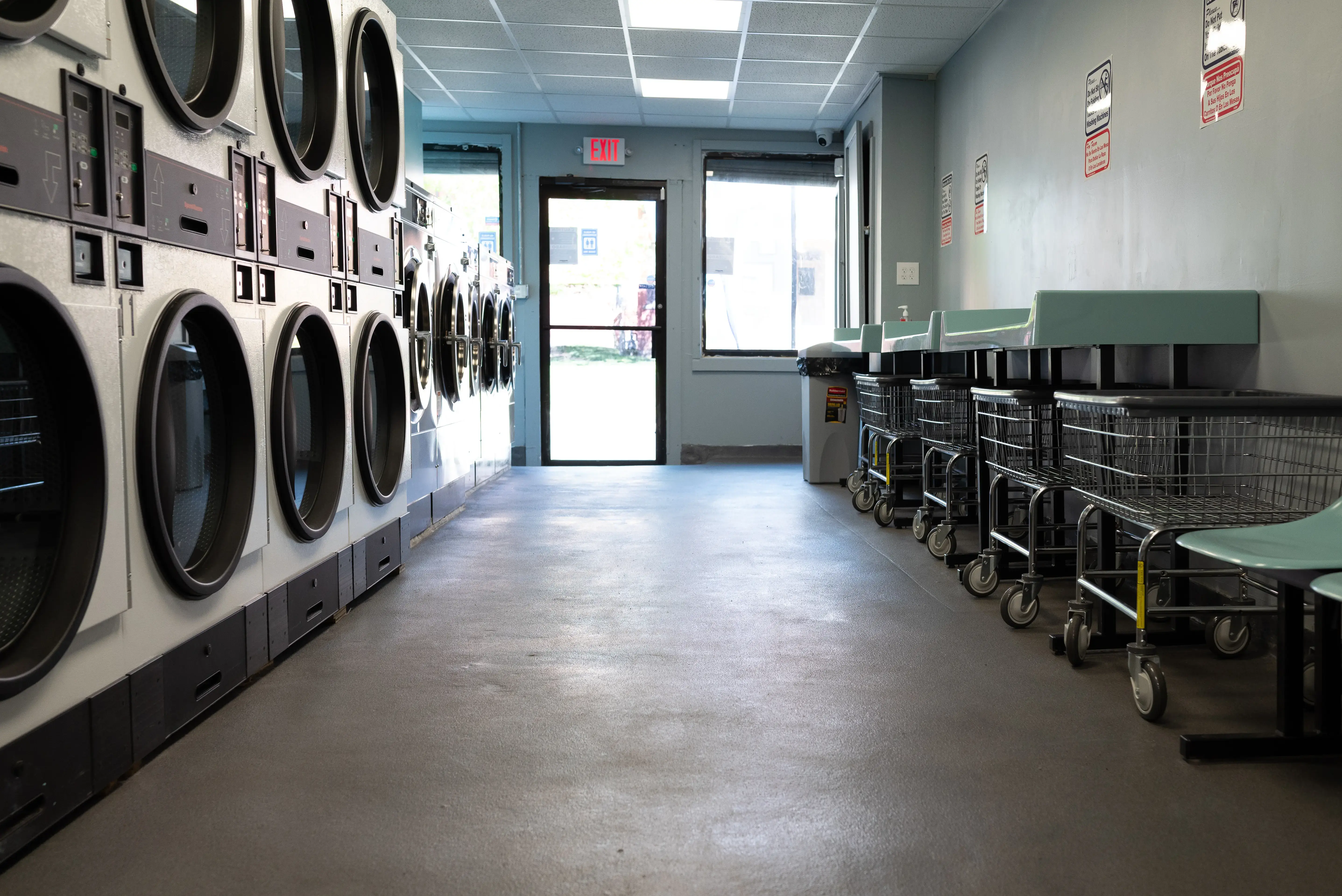 Zion Laundromat thumbnail 18