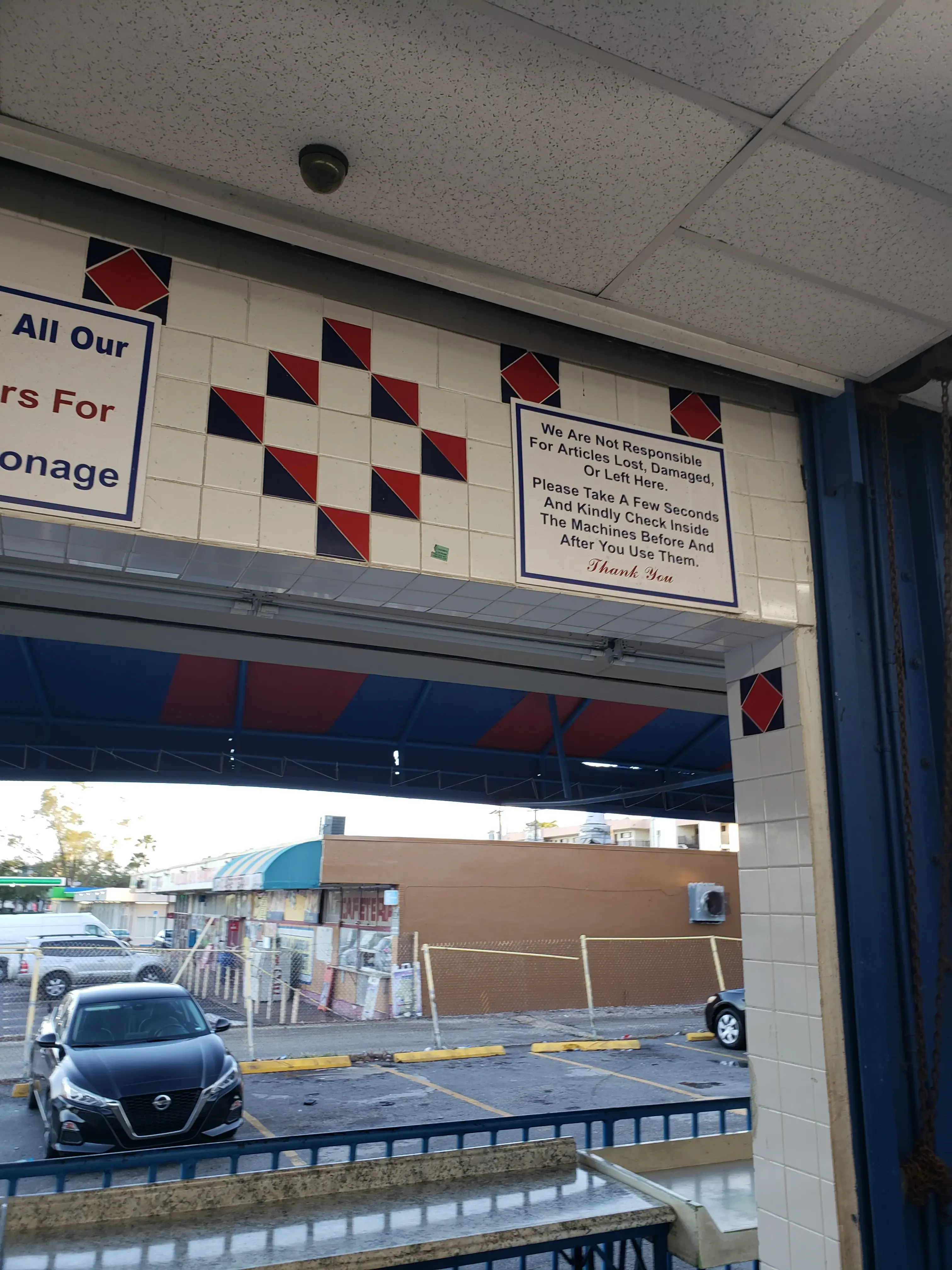 Zippy Coin Laundry - Image 6