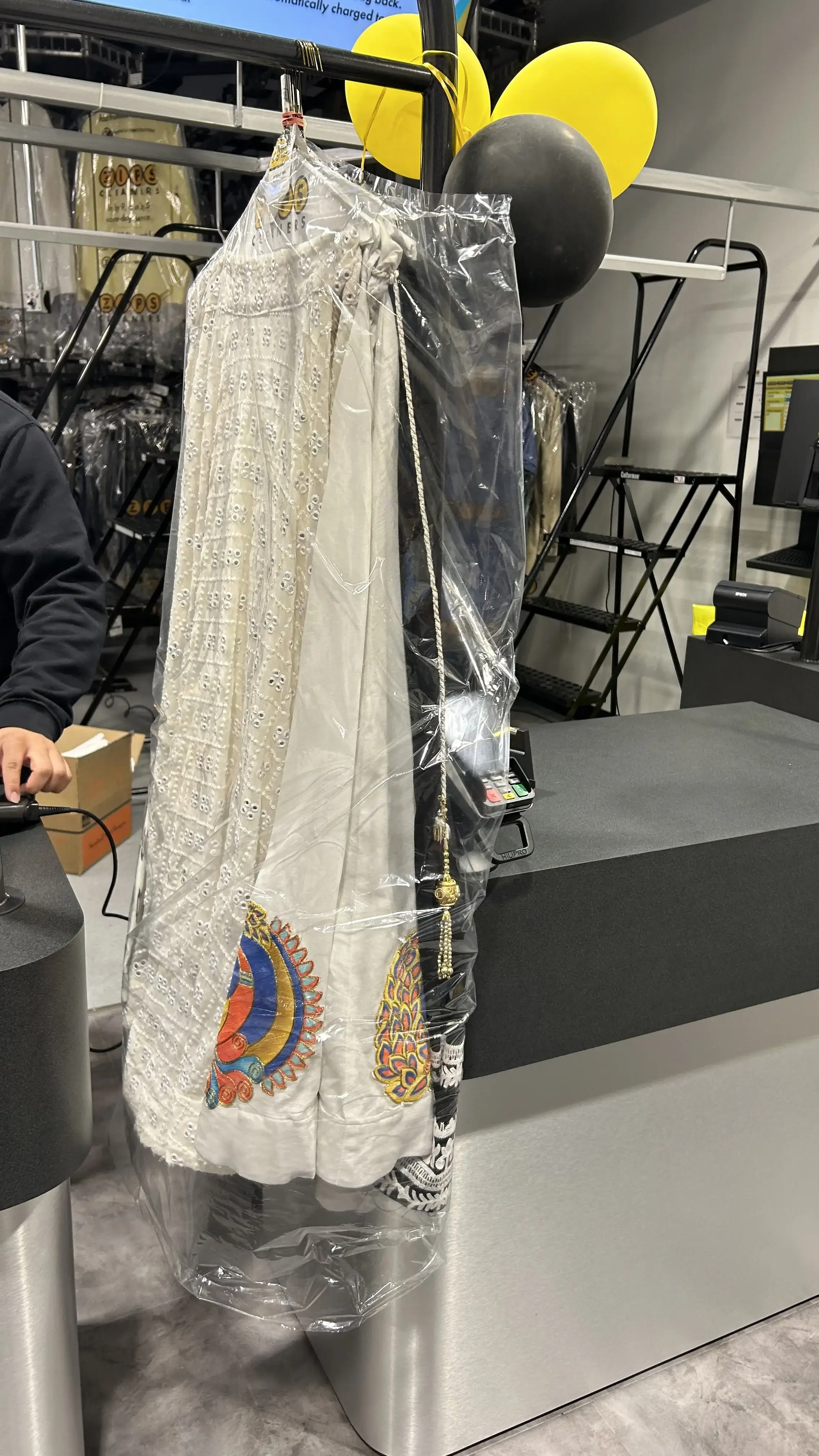 ZIPS Cleaners thumbnail 15