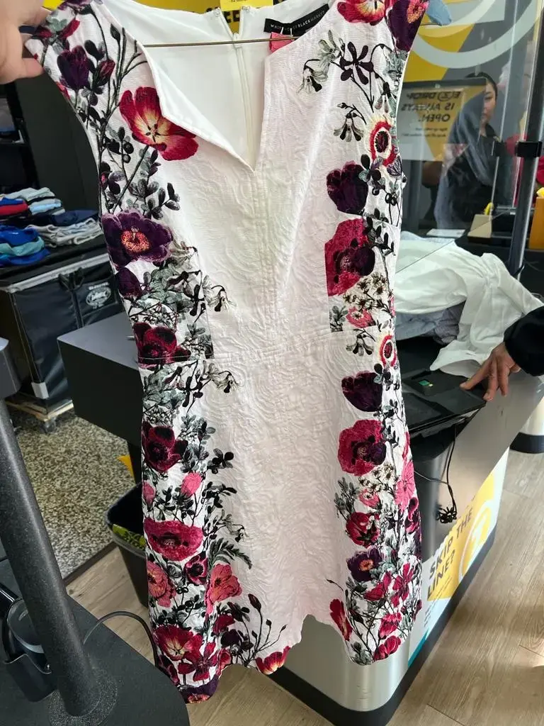 ZIPS Cleaners - Image 12