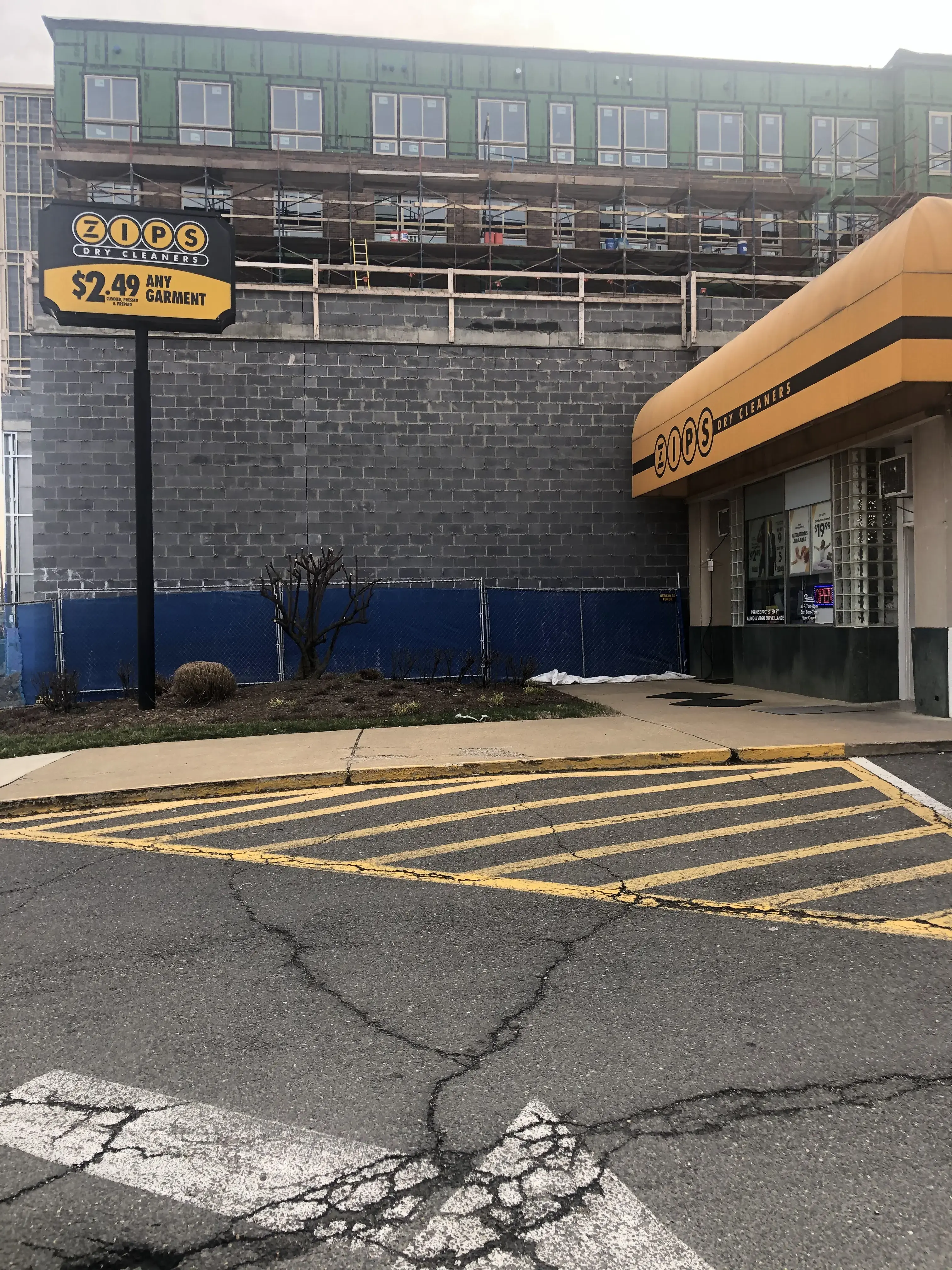 ZIPS Cleaners - Image 10