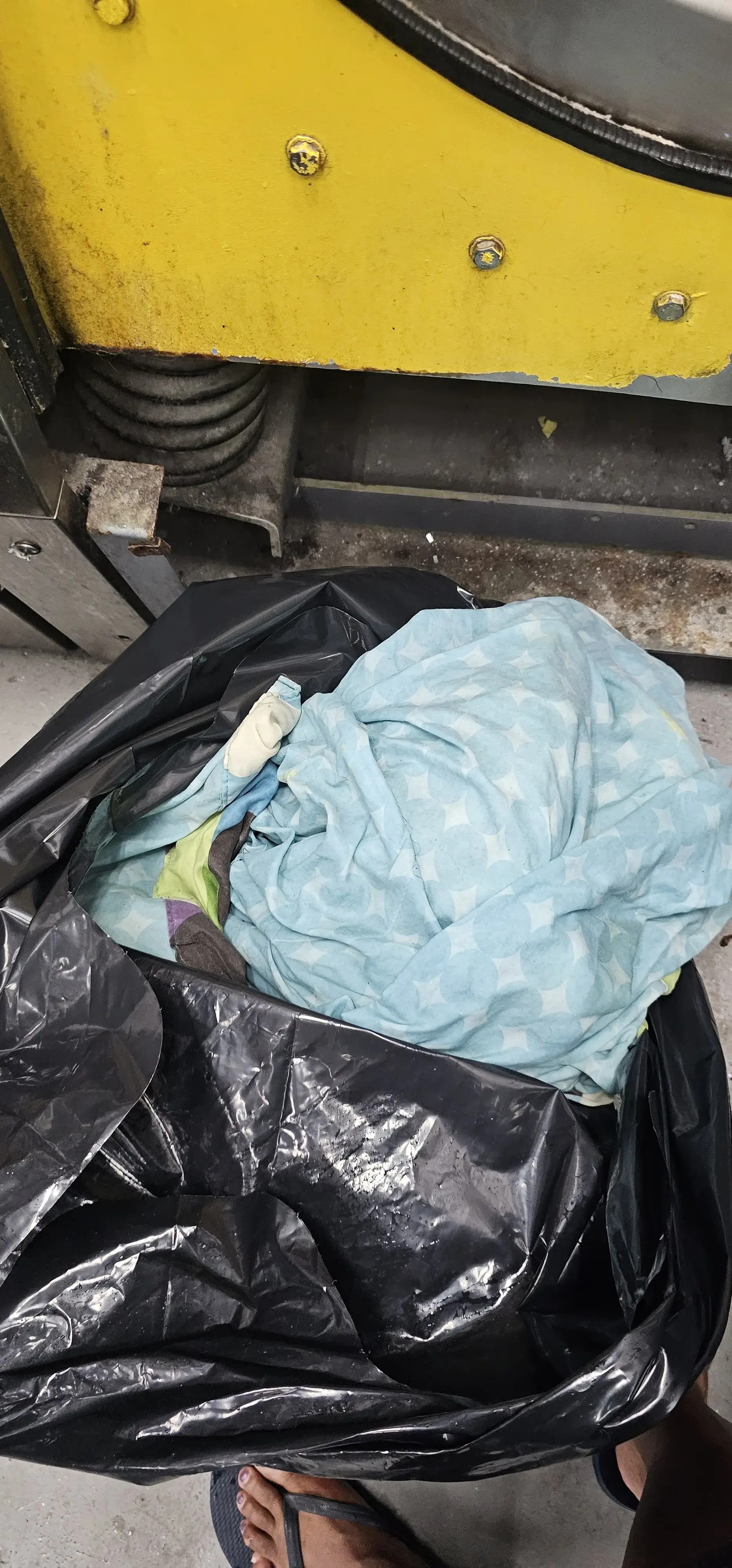 ZIPS Cleaners - Image 16