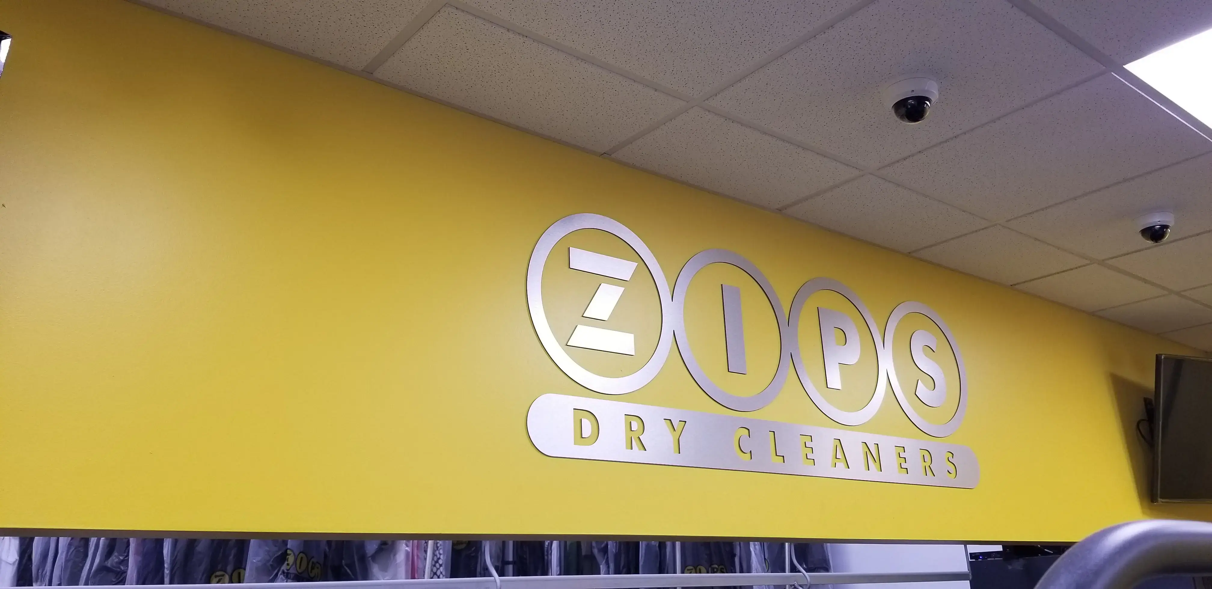 ZIPS Cleaners thumbnail 15