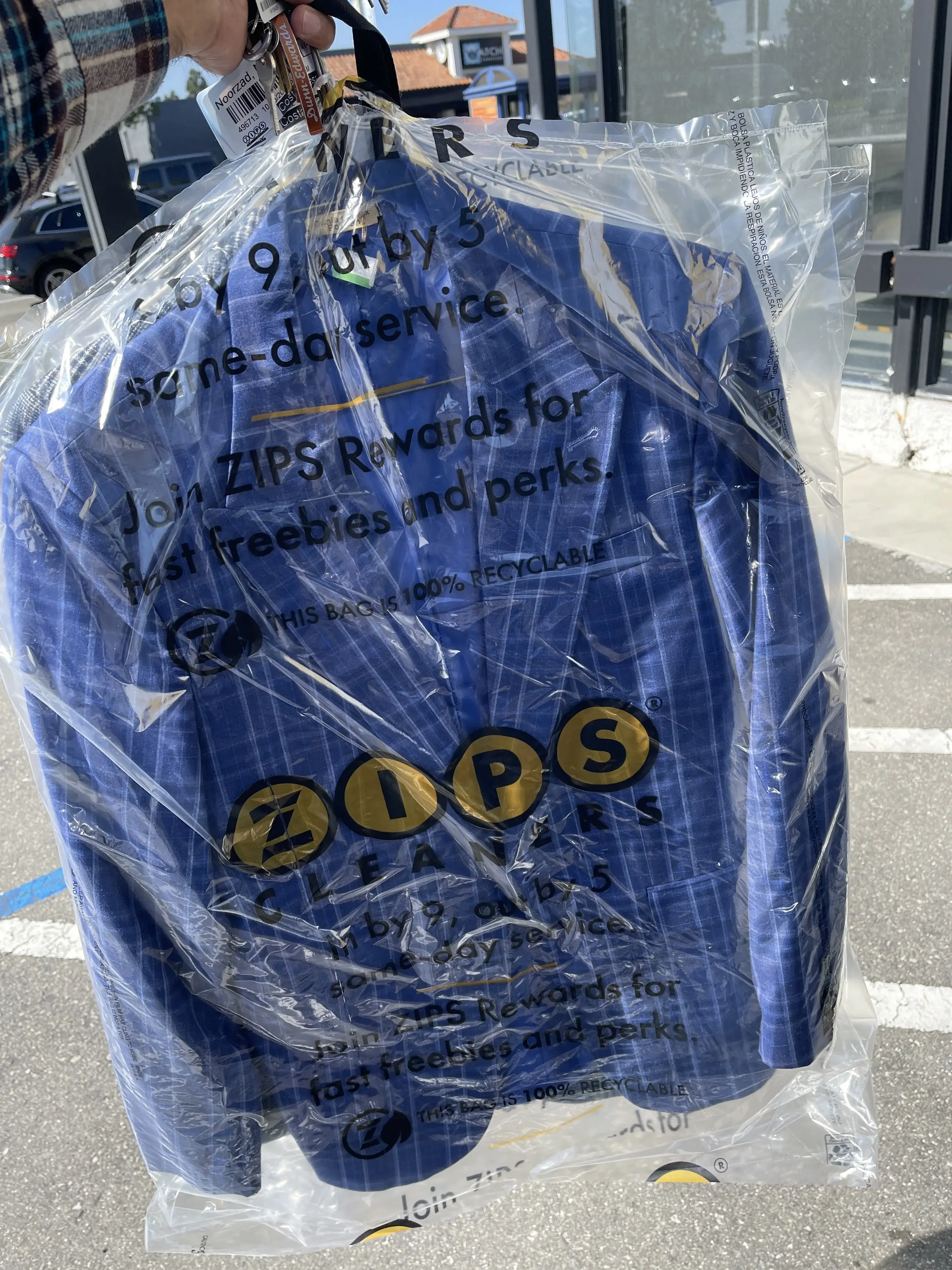 ZIPS Cleaners - Image 15