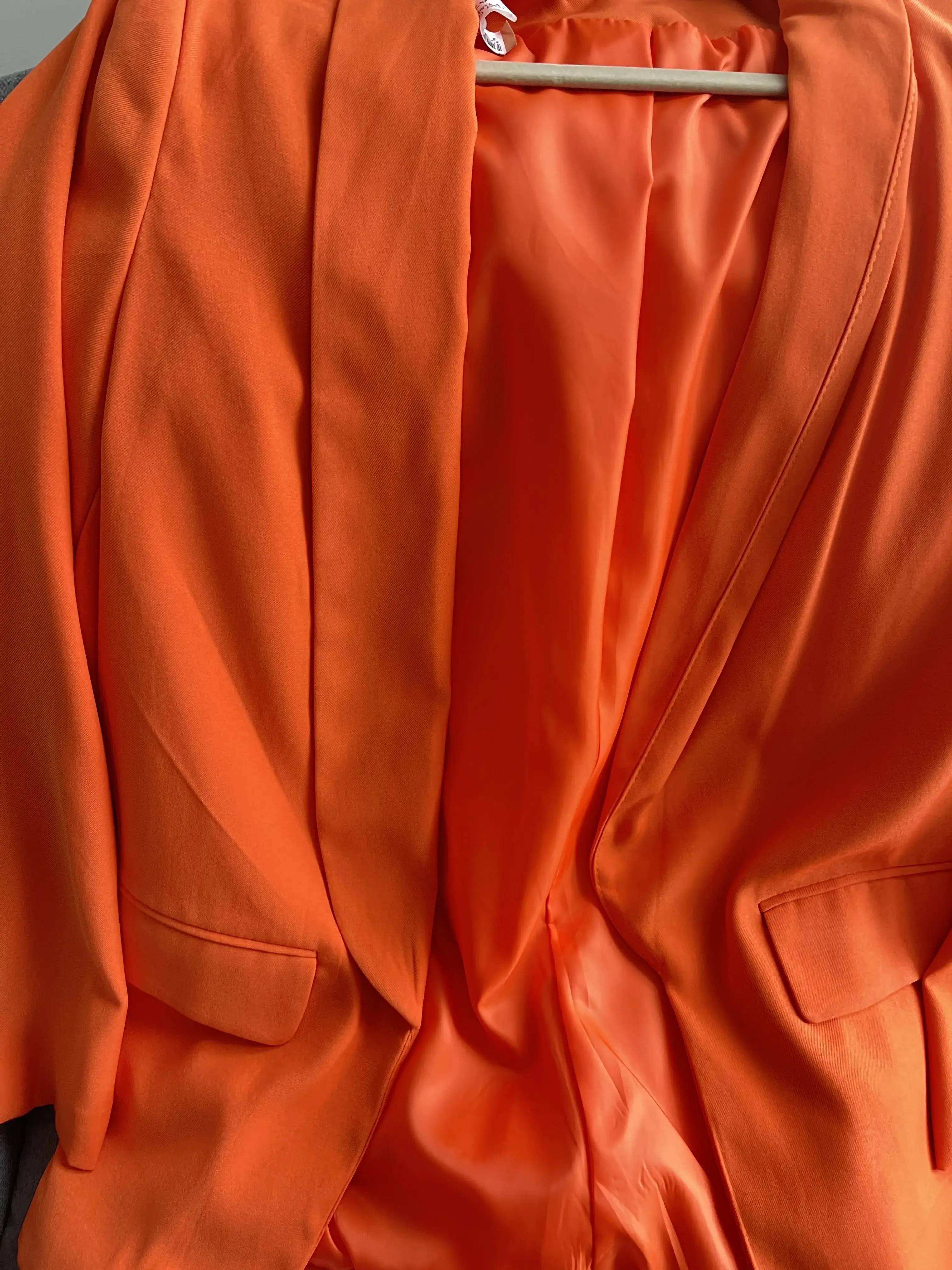 ZIPS Cleaners - Image 12