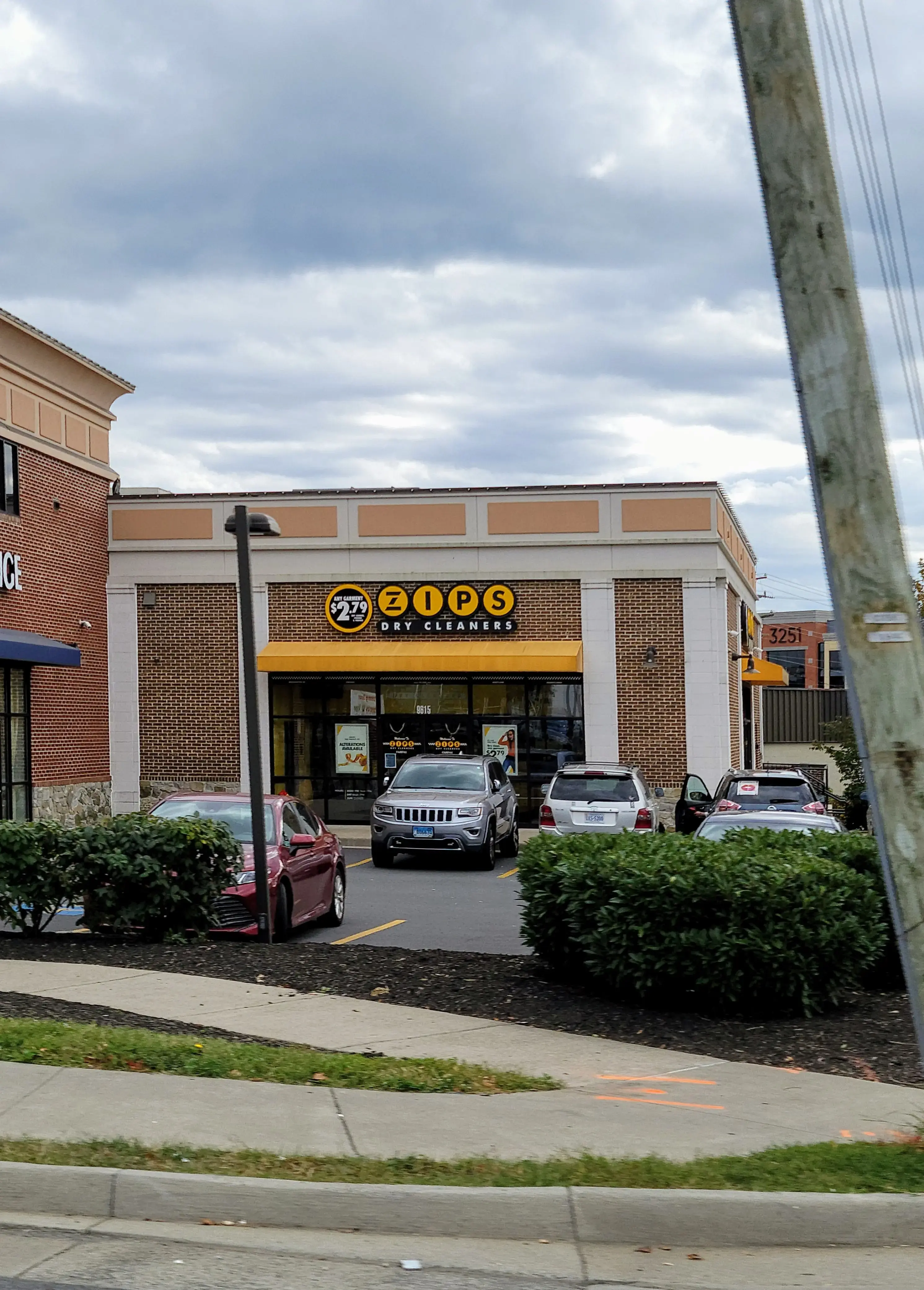 ZIPS Cleaners - Image 9