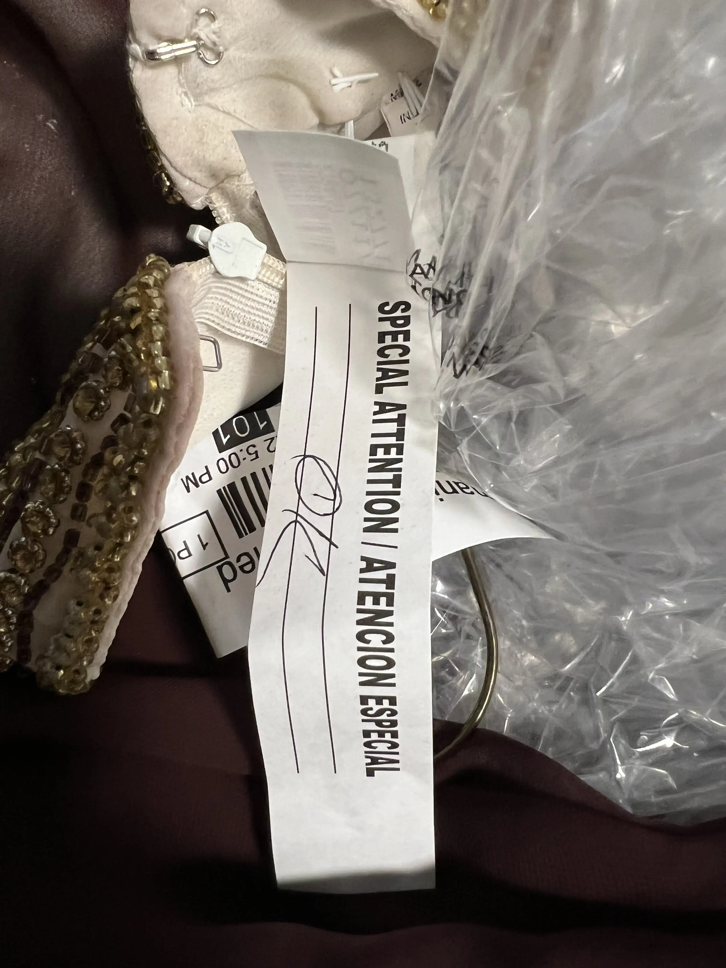 ZIPS Cleaners - Image 15
