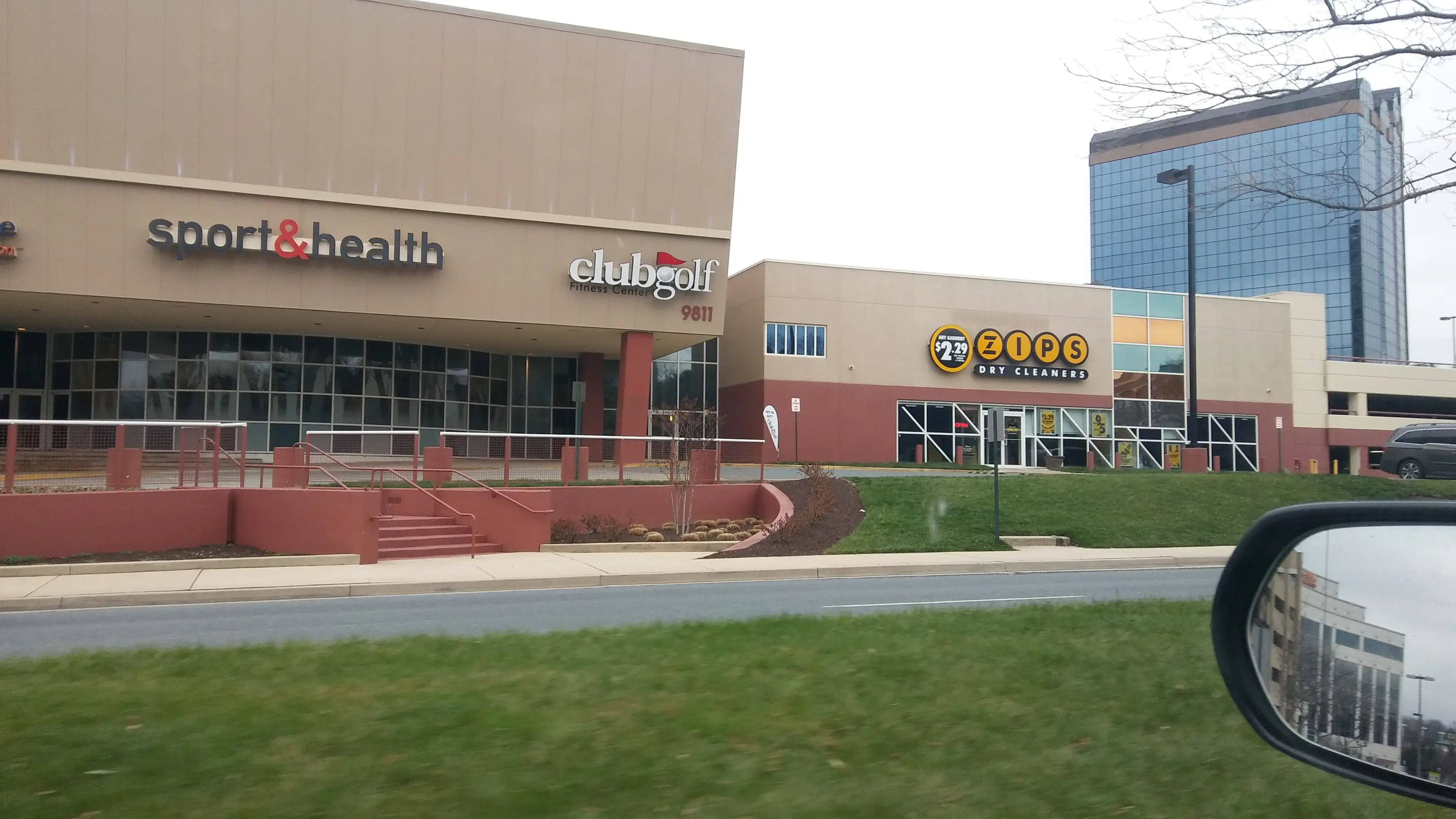 ZIPS Cleaners - Image 20
