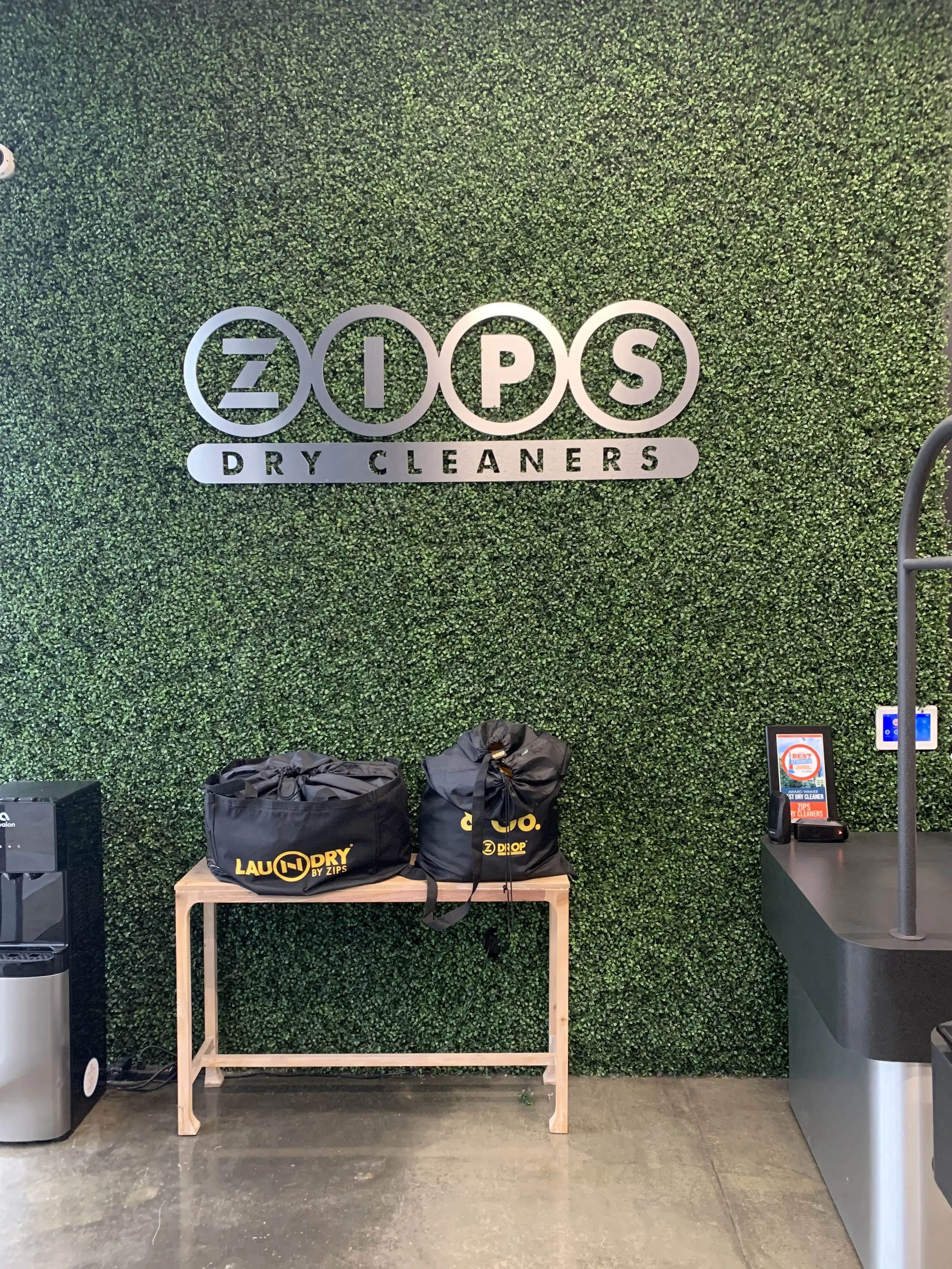 ZIPS Cleaners - Image 17