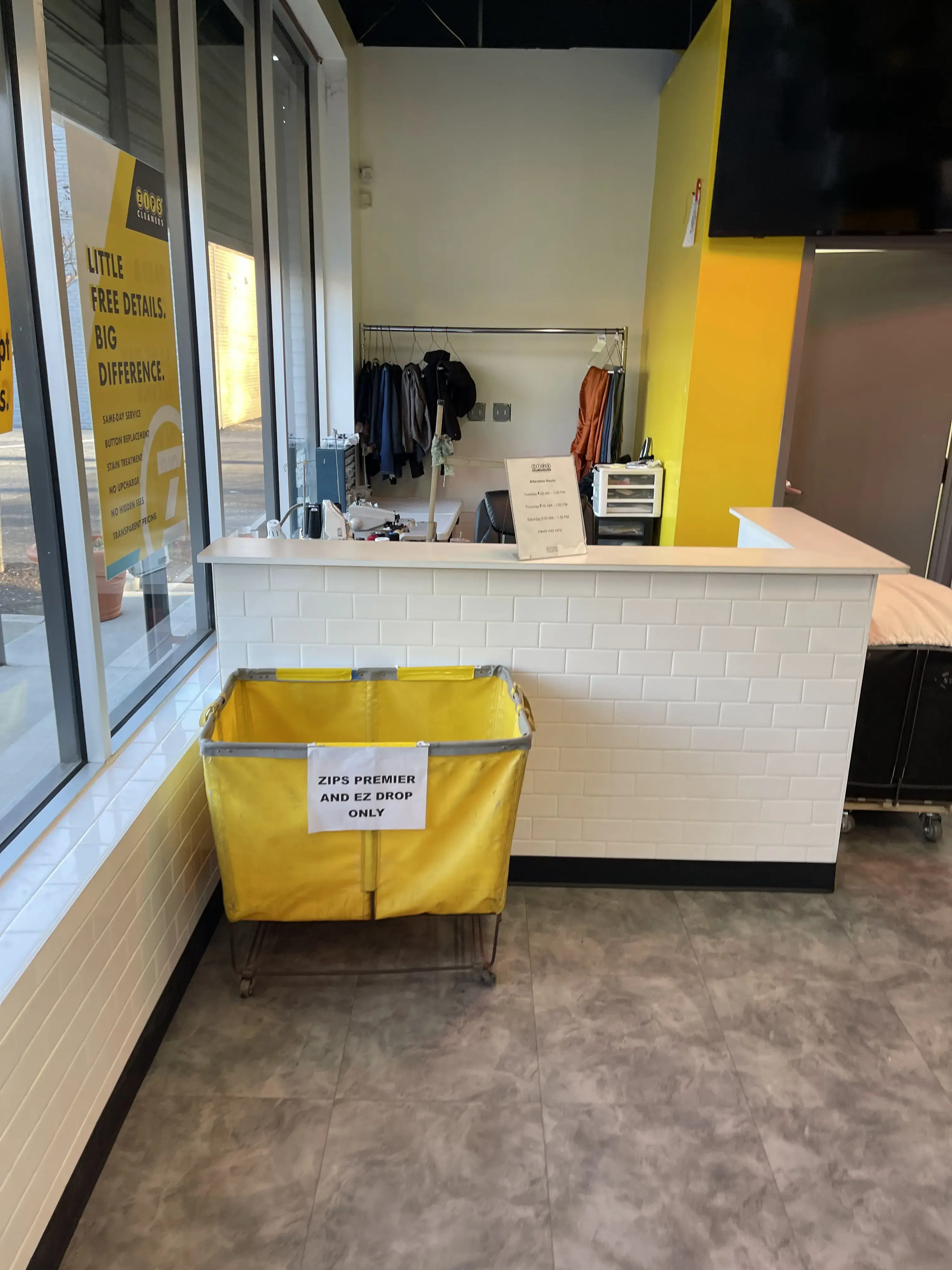 ZIPS Cleaners - Image 15