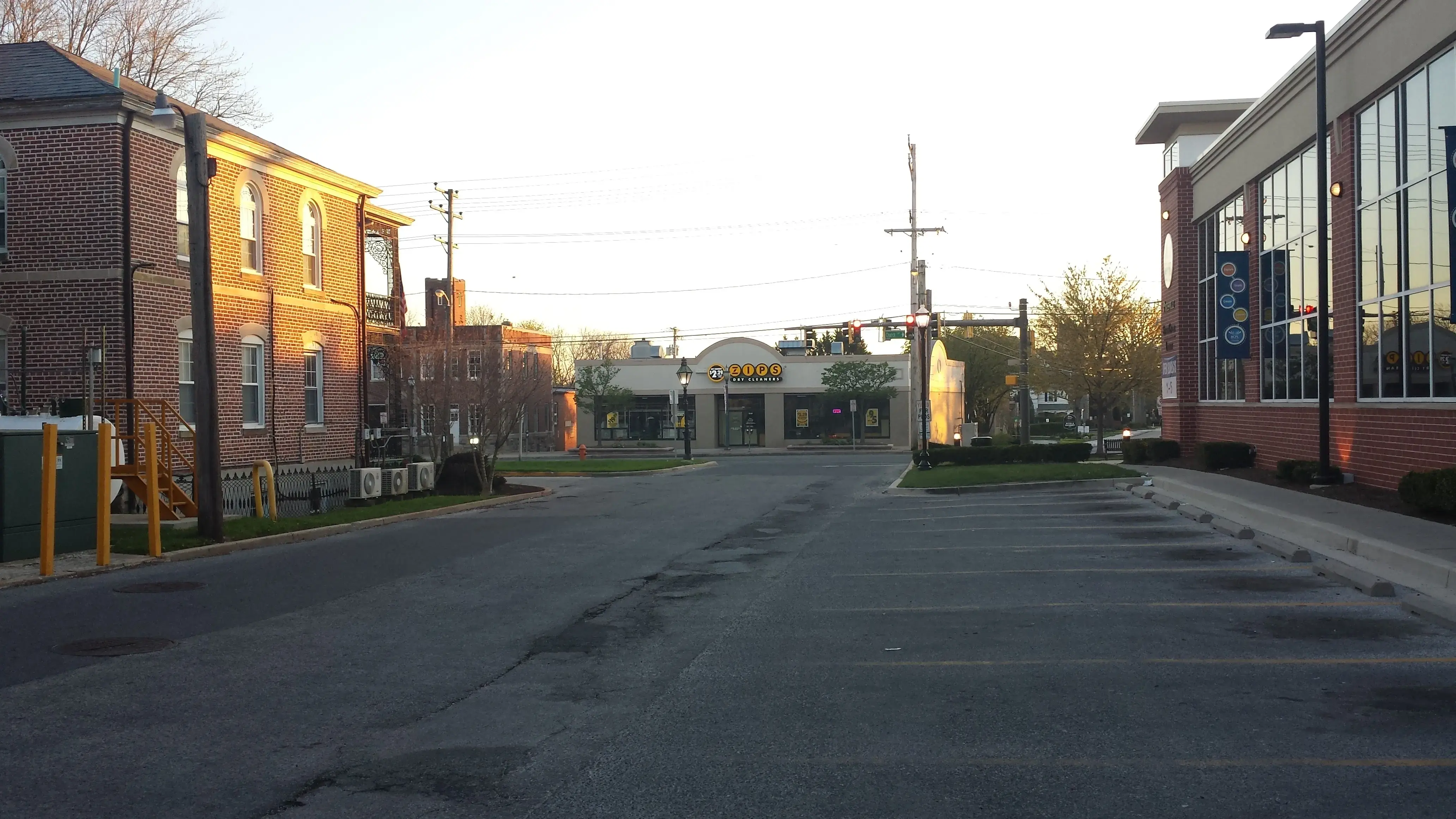 ZIPS Cleaners - Image 16