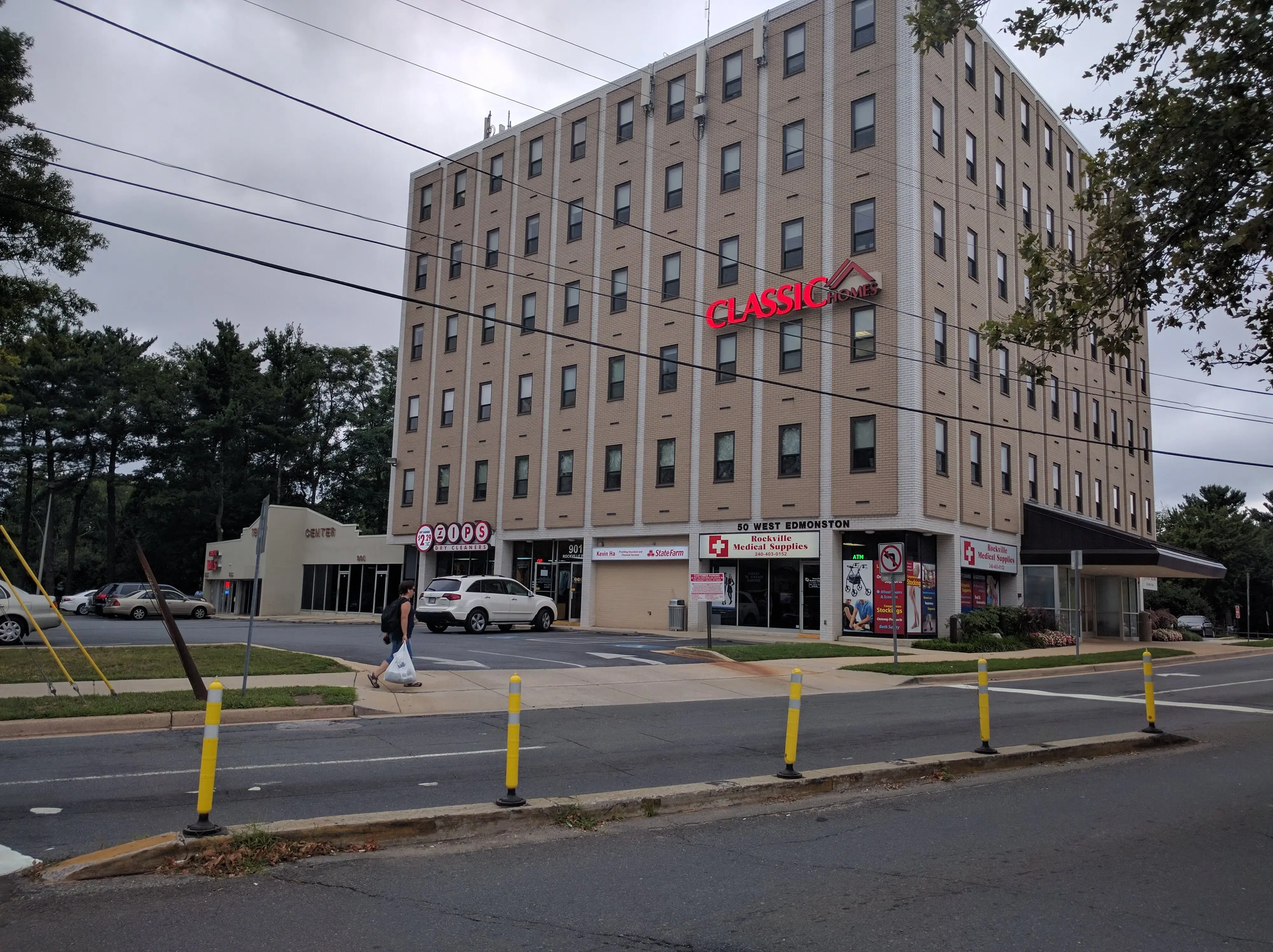 ZIPS Cleaners - Image 11