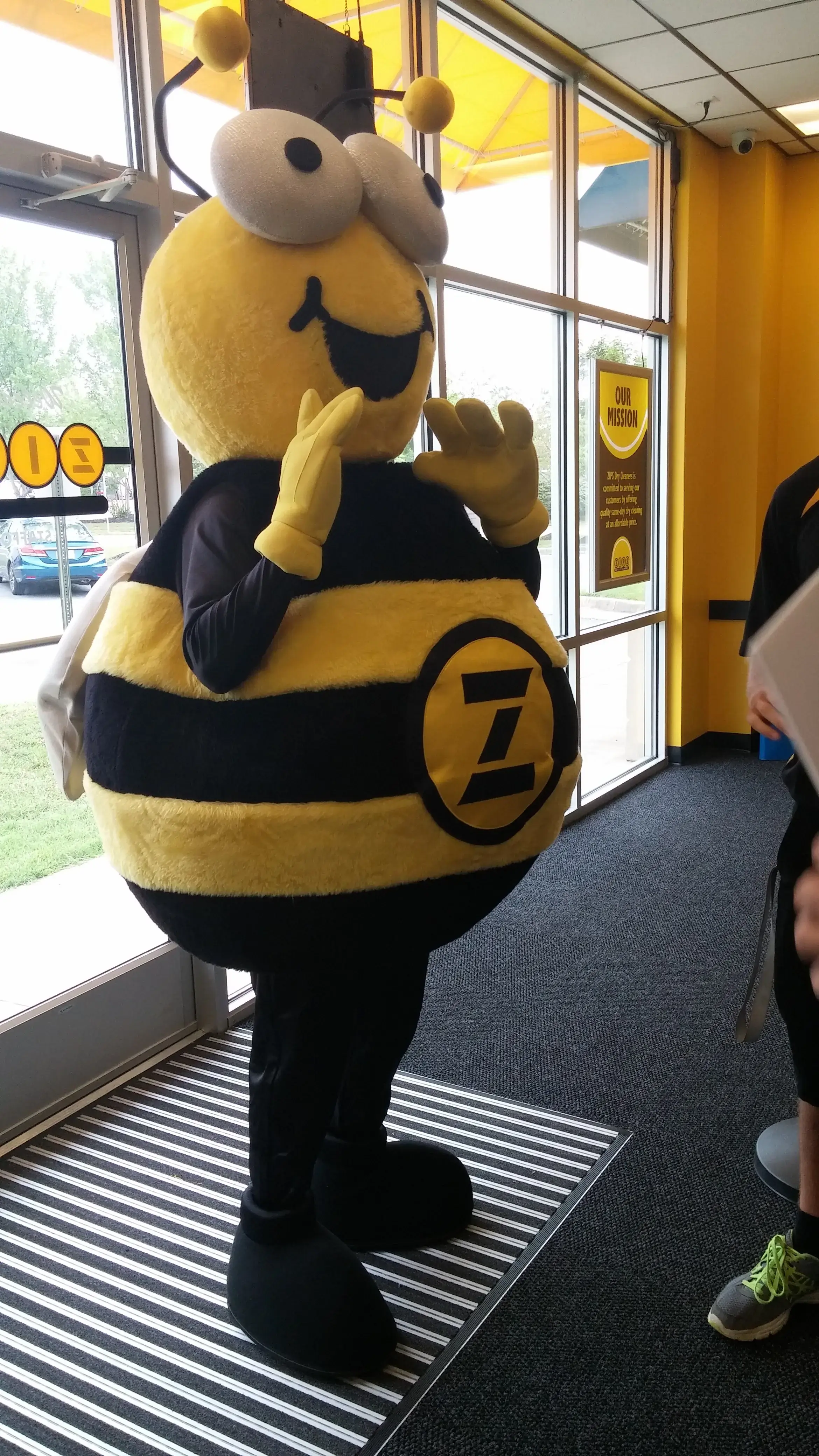 ZIPS Cleaners - Image 16