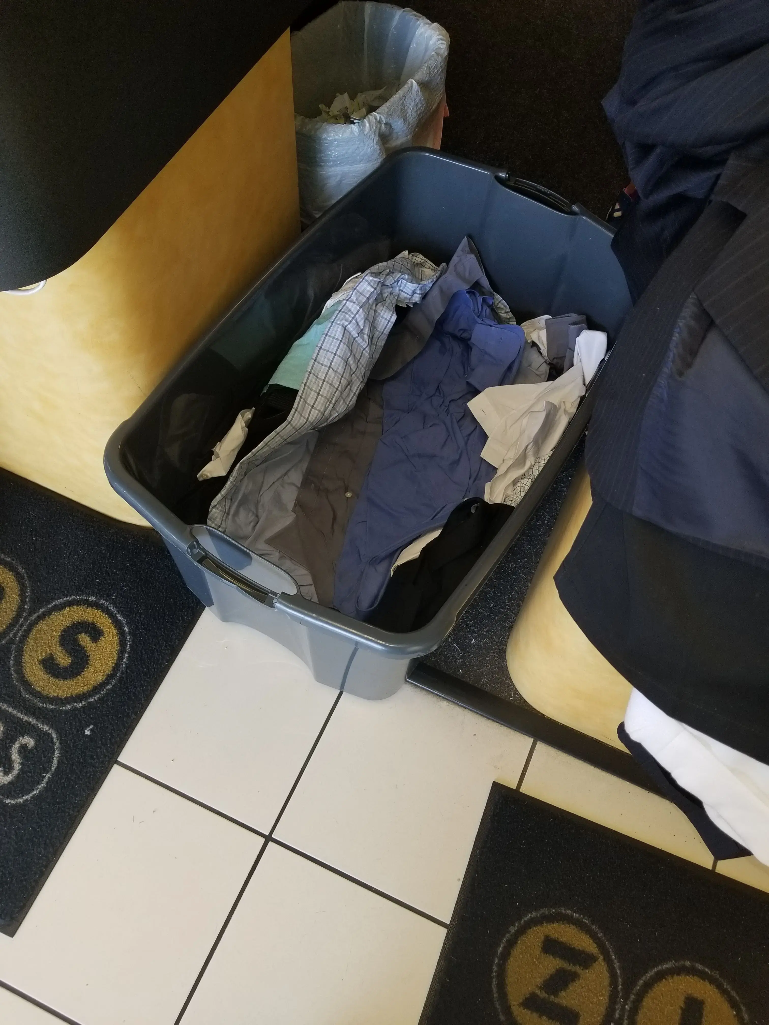 ZIPS Cleaners thumbnail 11