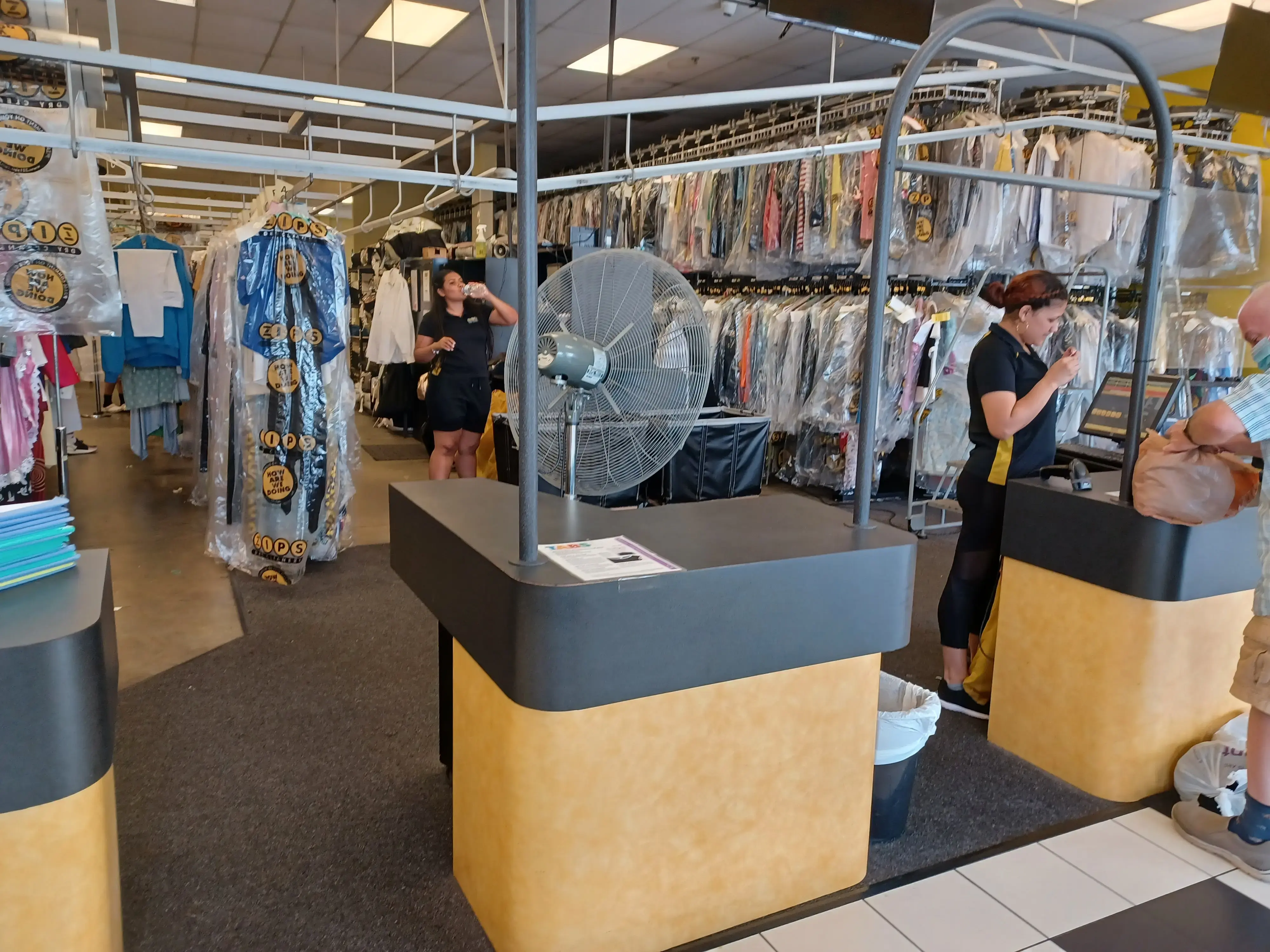 ZIPS Cleaners - Image 10