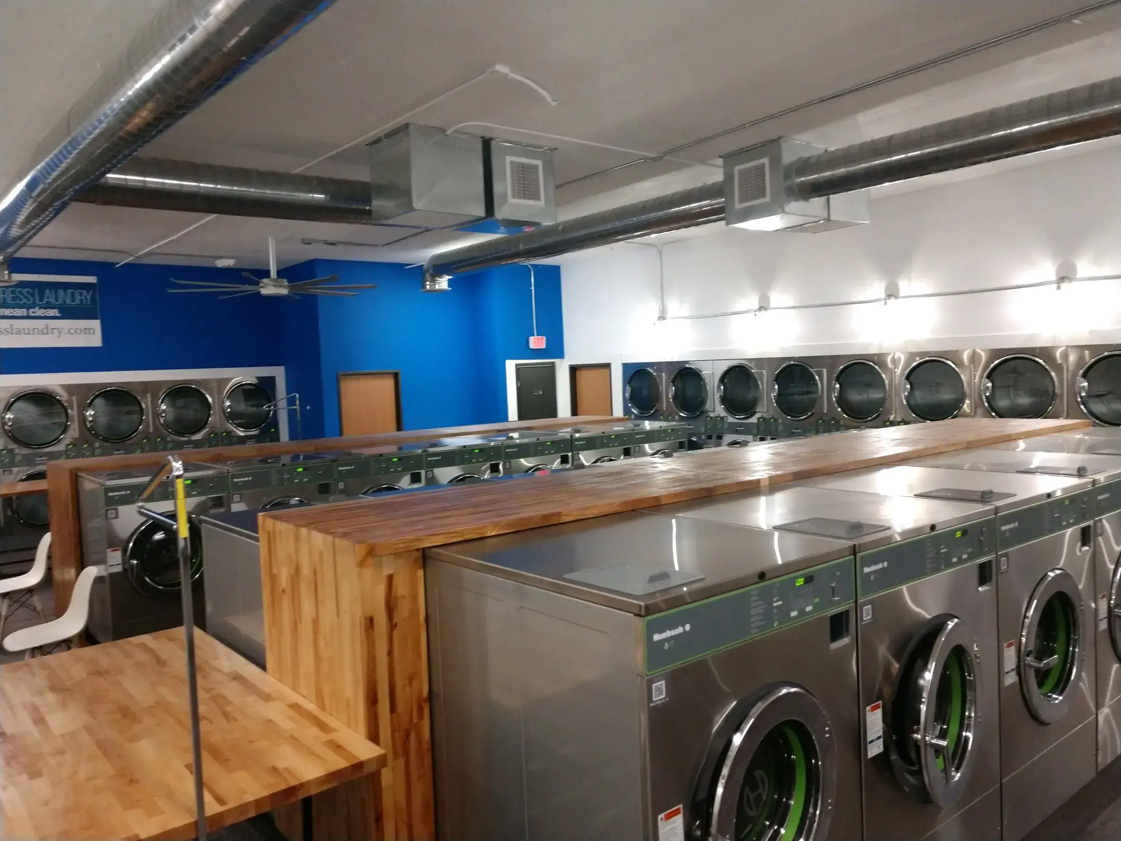 Zoom Express Laundry | East Lansing location