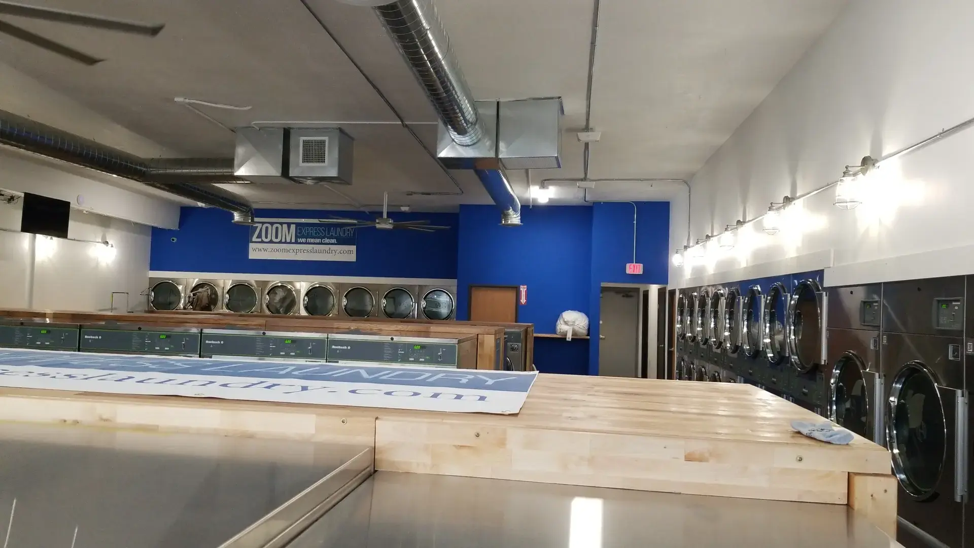 Zoom Express Laundry | East Lansing - Image 5