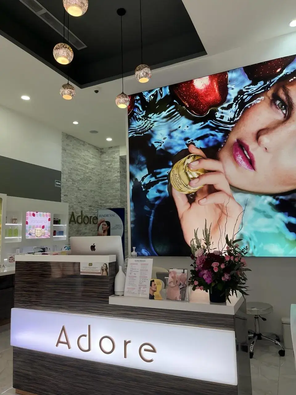Adore MediSpa | Botox, Células Madre y Medicina Estética Regenerativa en Cancún photo 3