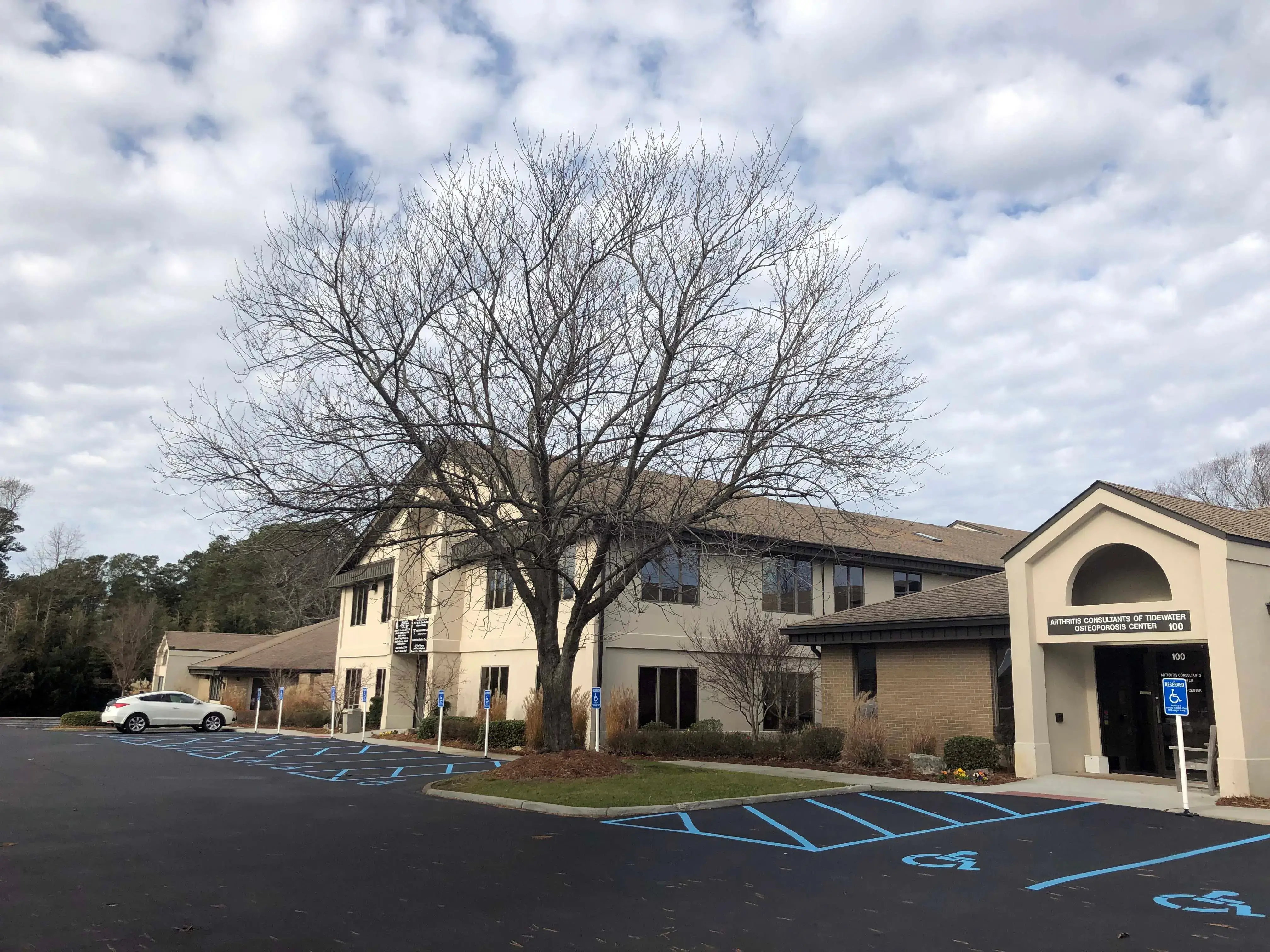 Barr Center for Innovative Pain & Regenerative Therapies photo 2