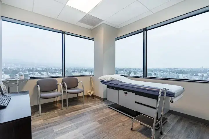 Dr. Bob Baravarian, DPM photo 3