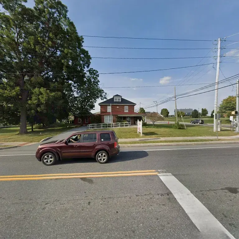 Dr. Nazafarine Keyvani