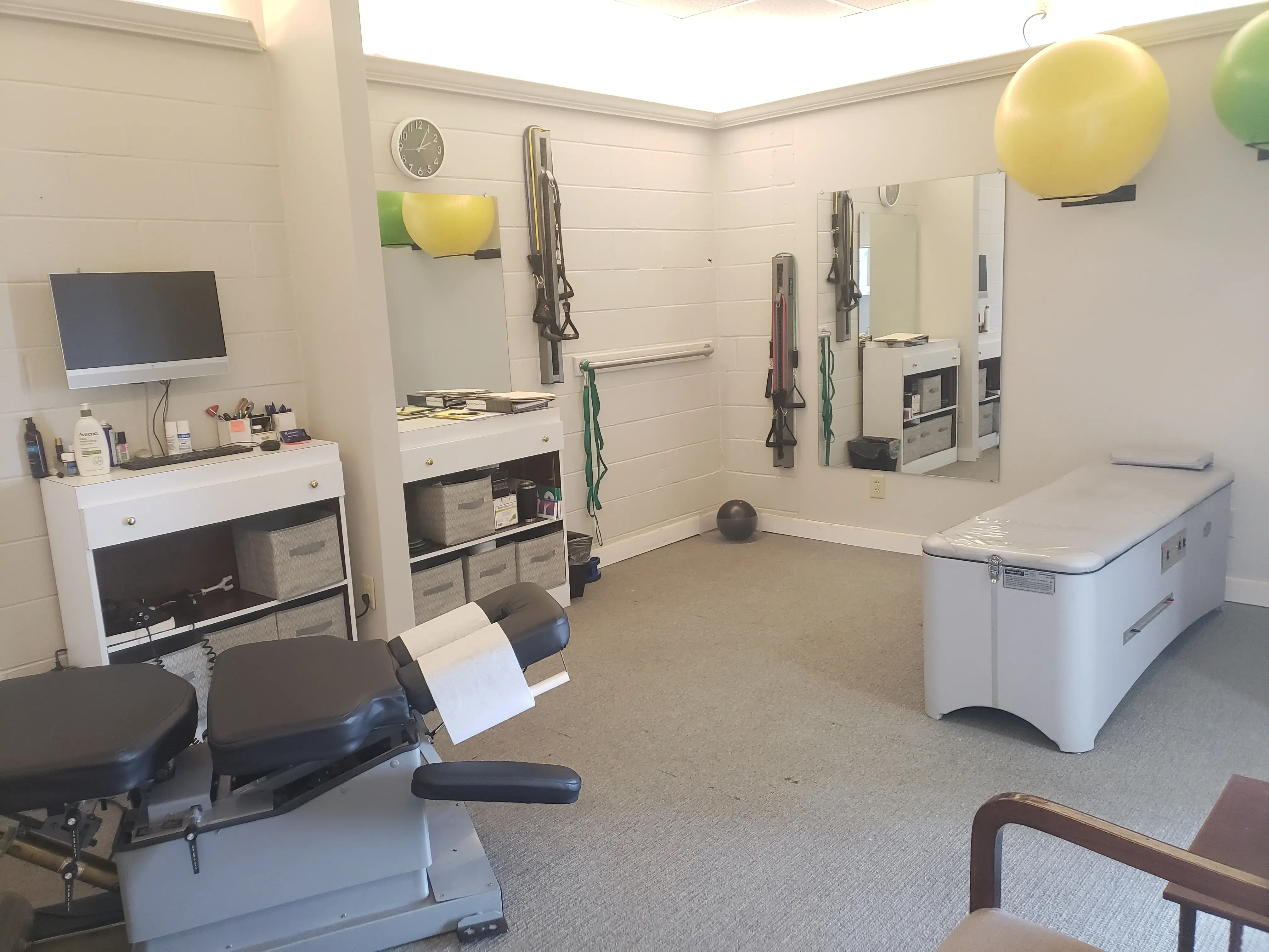 Elevate Medical Center: Your Clinic for Knee Pain, Back Pain, Headaches, Migraine, Hip Pain photo 2