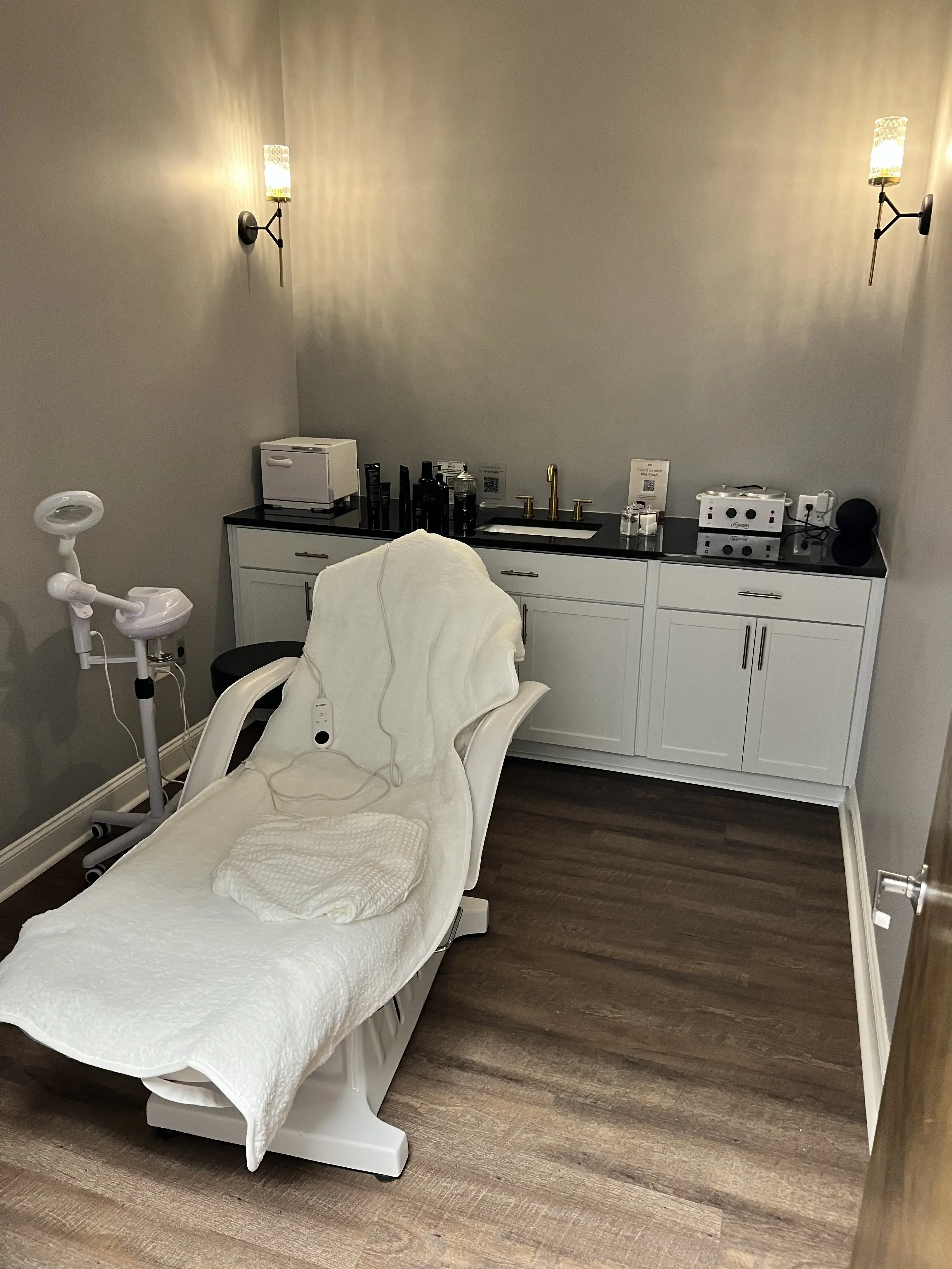 Revitalize Aesthetics & Wellness photo 2