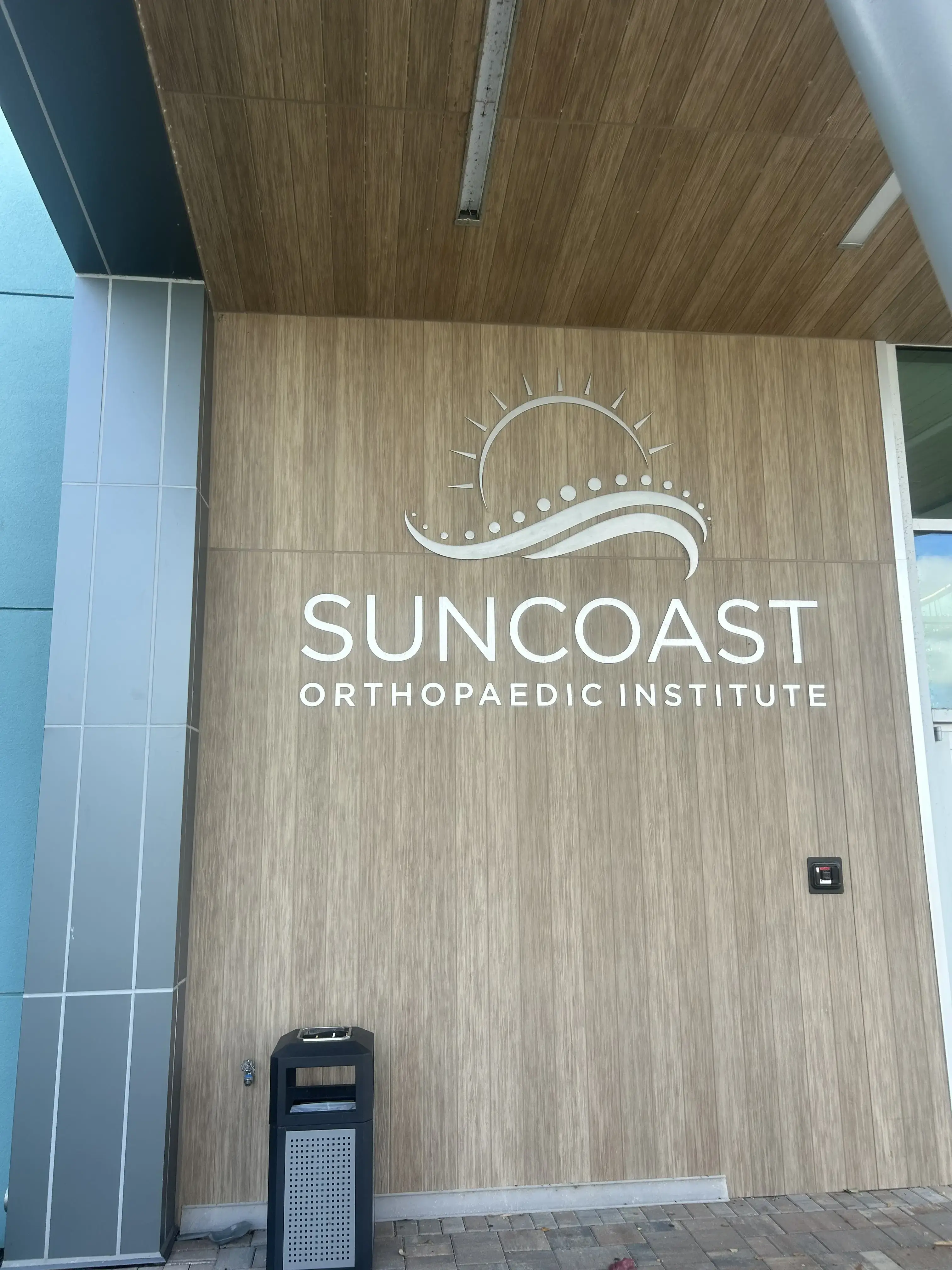Suncoast Orthopaedic Institute (Surgery & Sports Medicine)