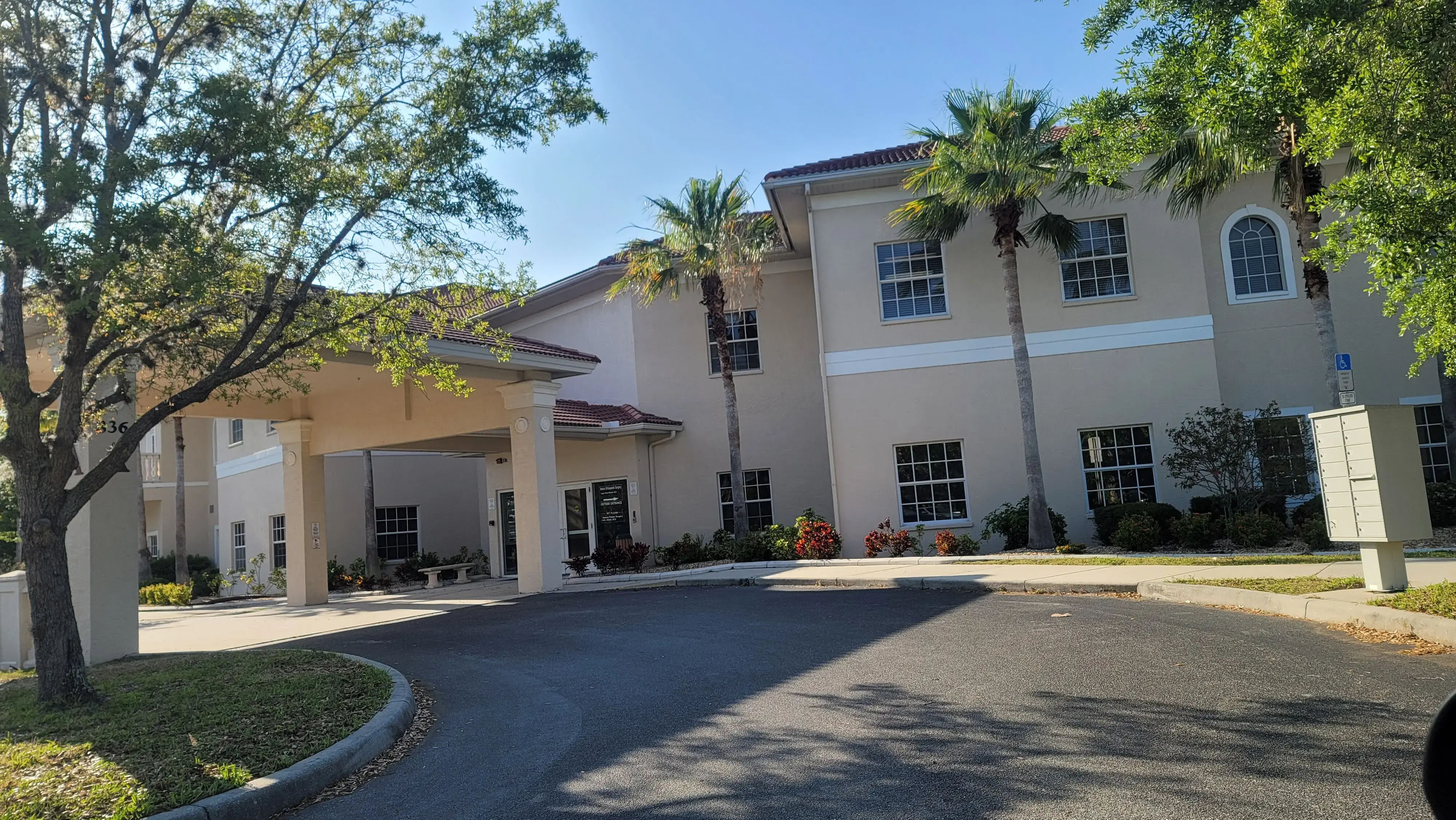 Suncoast Orthopaedic Institute (Surgery & Sports Medicine) photo 2