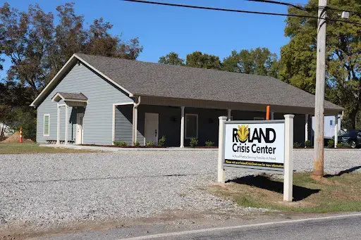 Roland Crisis Closet - Food Distribution Center food pantry